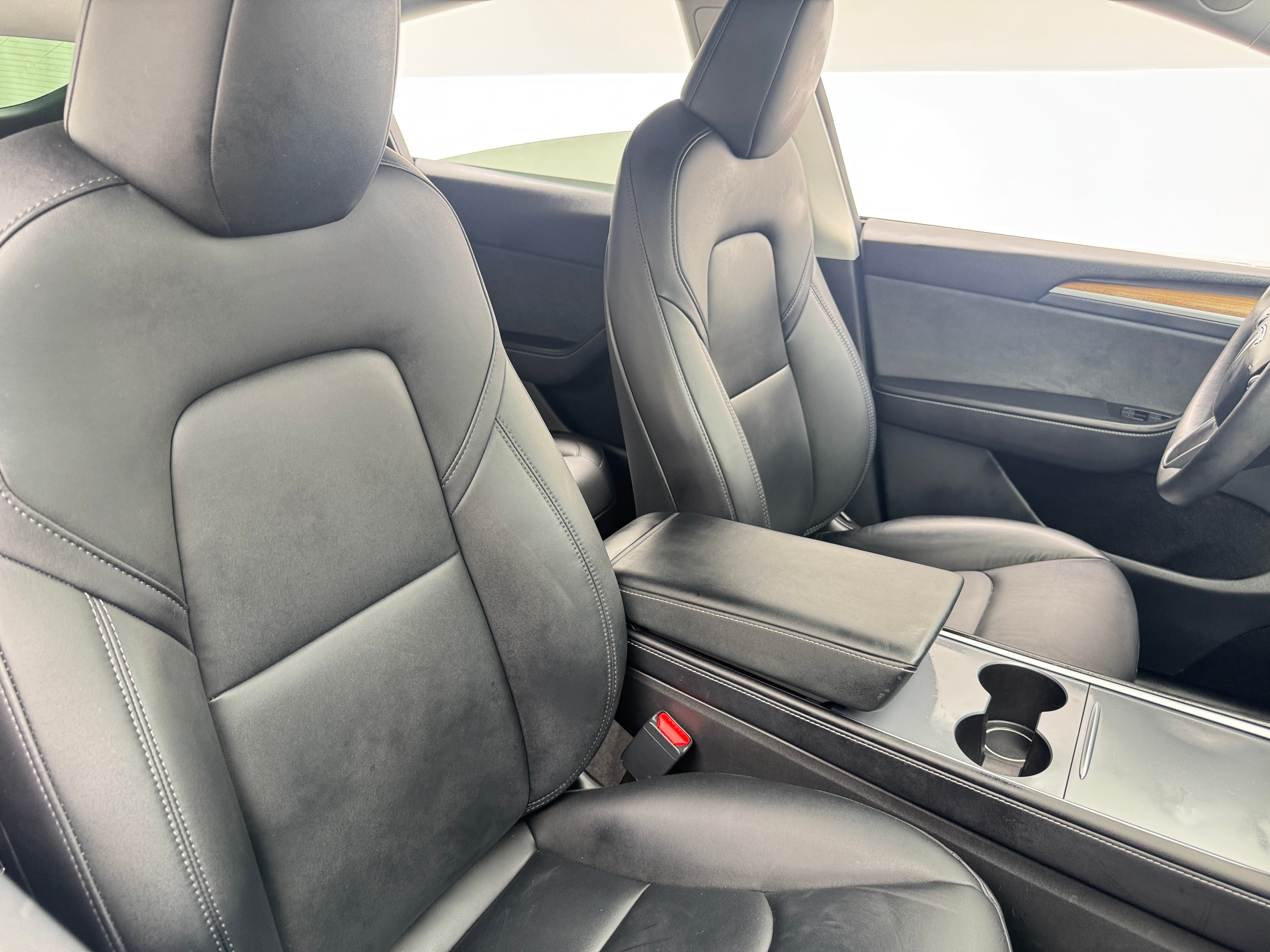 tesla model y 2023 7SAYGDEE3PA156023 image tesla model y 2023 7SAYGDEE3PA156023 image